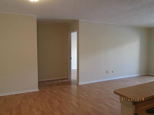 2217 Hedgerow Road, Unit 2217B Columbus, OH 43220 - Photo 8 of 18