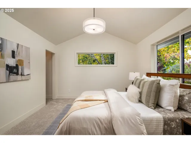 $479,900 | 2624 North Kilpatrick Street, Unit 3, Portland, OR 97217