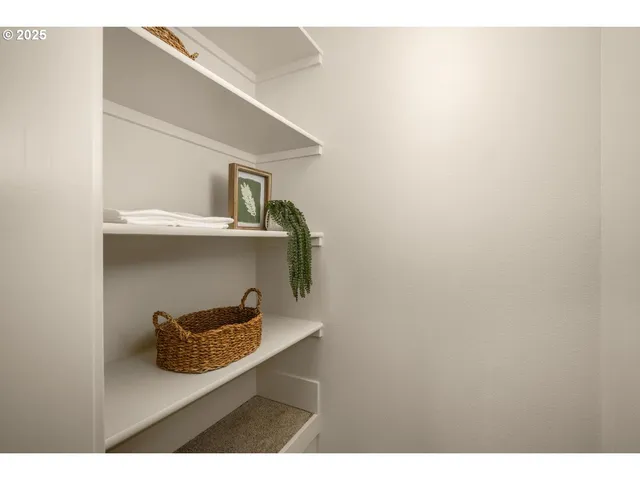 $479,900 | 2624 North Kilpatrick Street, Unit 3, Portland, OR 97217