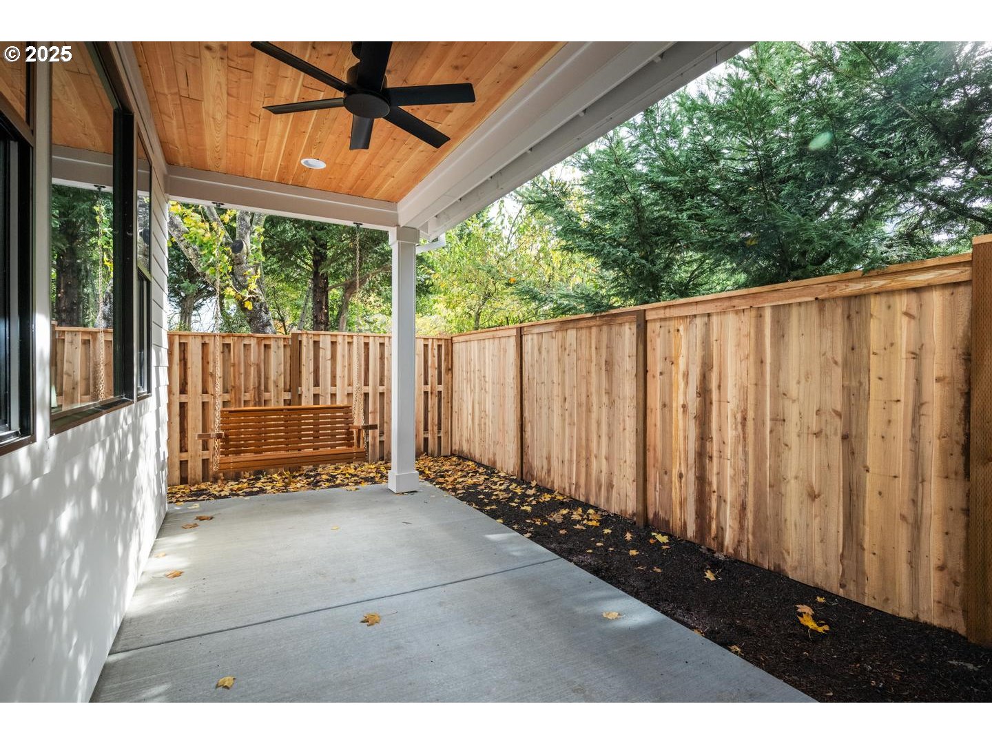 2624 North Kilpatrick Street Portland, OR 97217 - Photo 26 of 34 a view of outdoor space with wooden floor