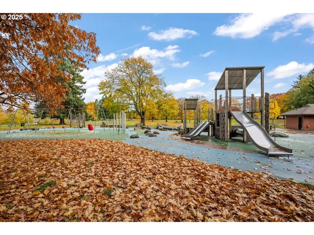 $479,900 | 2624 North Kilpatrick Street, Unit 3, Portland, OR 97217