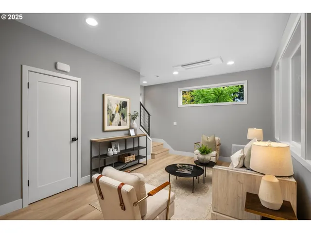 $479,900 | 2624 North Kilpatrick Street, Unit 3, Portland, OR 97217