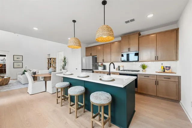 $430,990 | 8620 Treeline Parkway, Justin, TX 76247