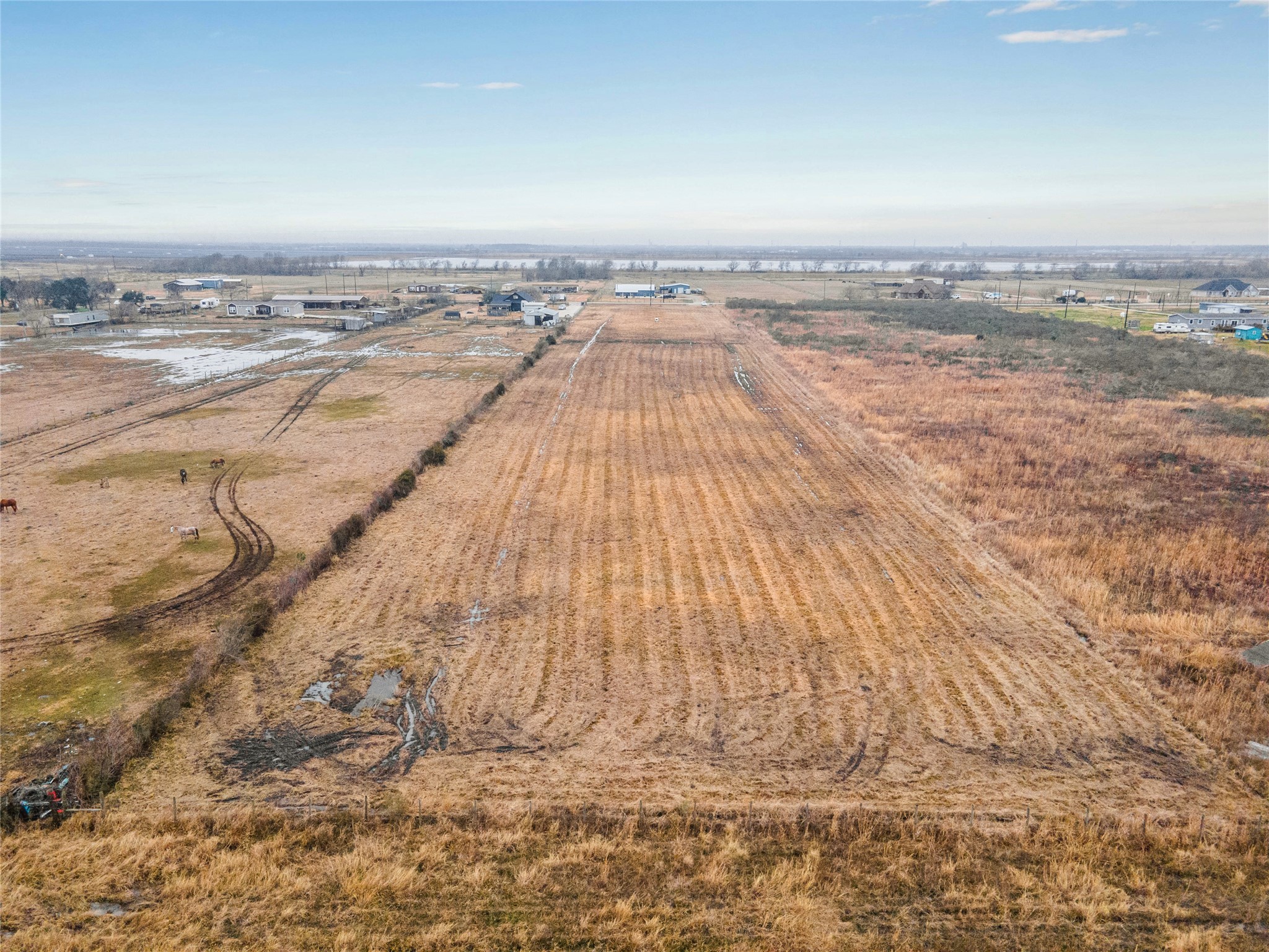 1813 County Road 212 Angleton, TX 77515 - Photo 11 of 12 an aerial view of beach and yard