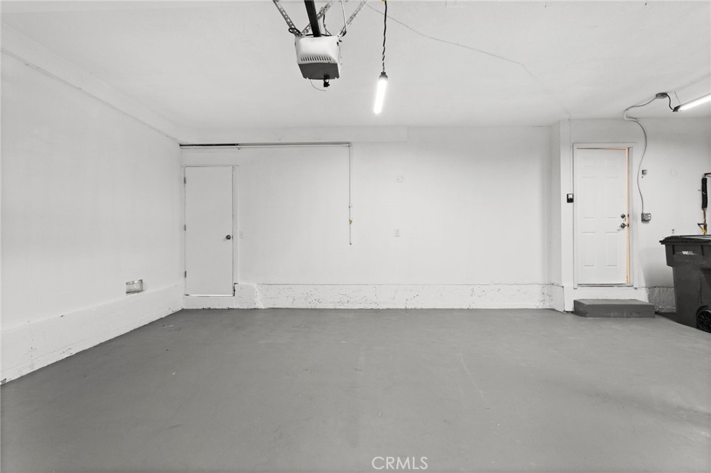 16 Encina Irvine, CA 92620 - Photo 33 of 37 a view of an empty room with a kitchen