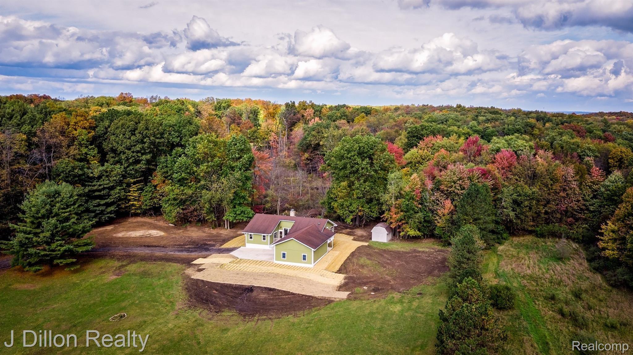 4372 Walsh Road Whitmore Lake, MI 48189 - Photo 8 of 40 4372 Walsh-34.jpg