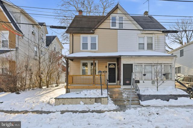 $265,000 | 24 Maple Terrace, Clifton Heights, PA 19018