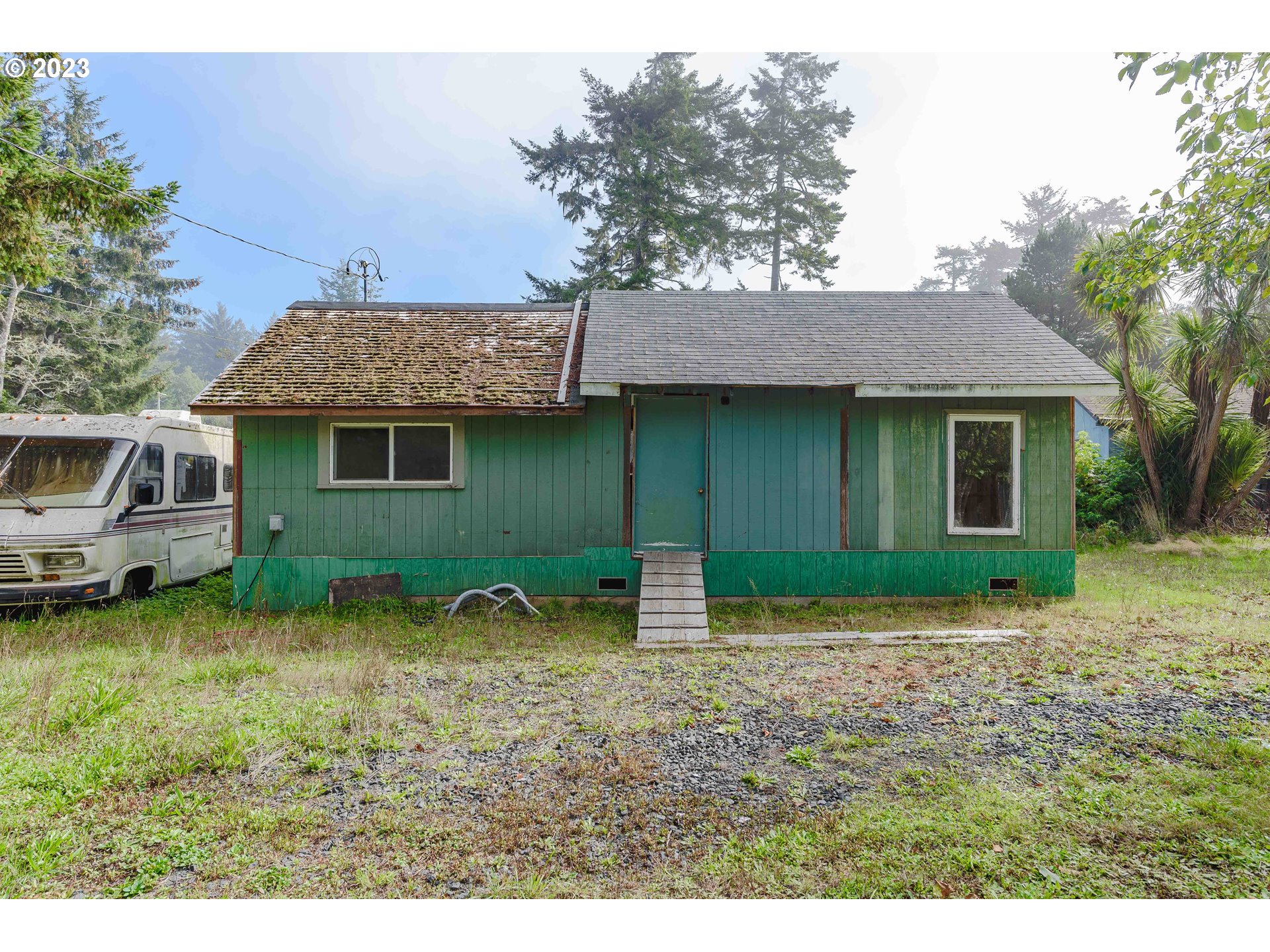 64335 Roy Road Coos Bay, OR 97420 - Photo 9 of 26 Gallery Image 9