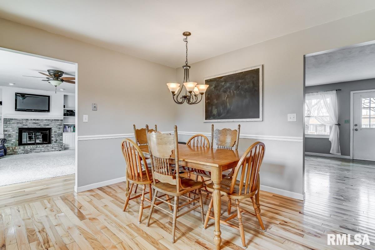 408 Armor Road Springfield, IL 62704 - Photo 6 of 25