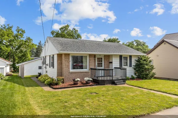 $209,900 | 312 West 10th Street, Kaukauna, WI 54130