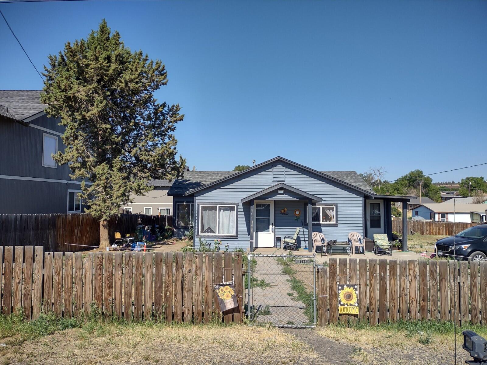 864 Southwest 3rd Street Madras, OR 97741 - Photo 1 of 14