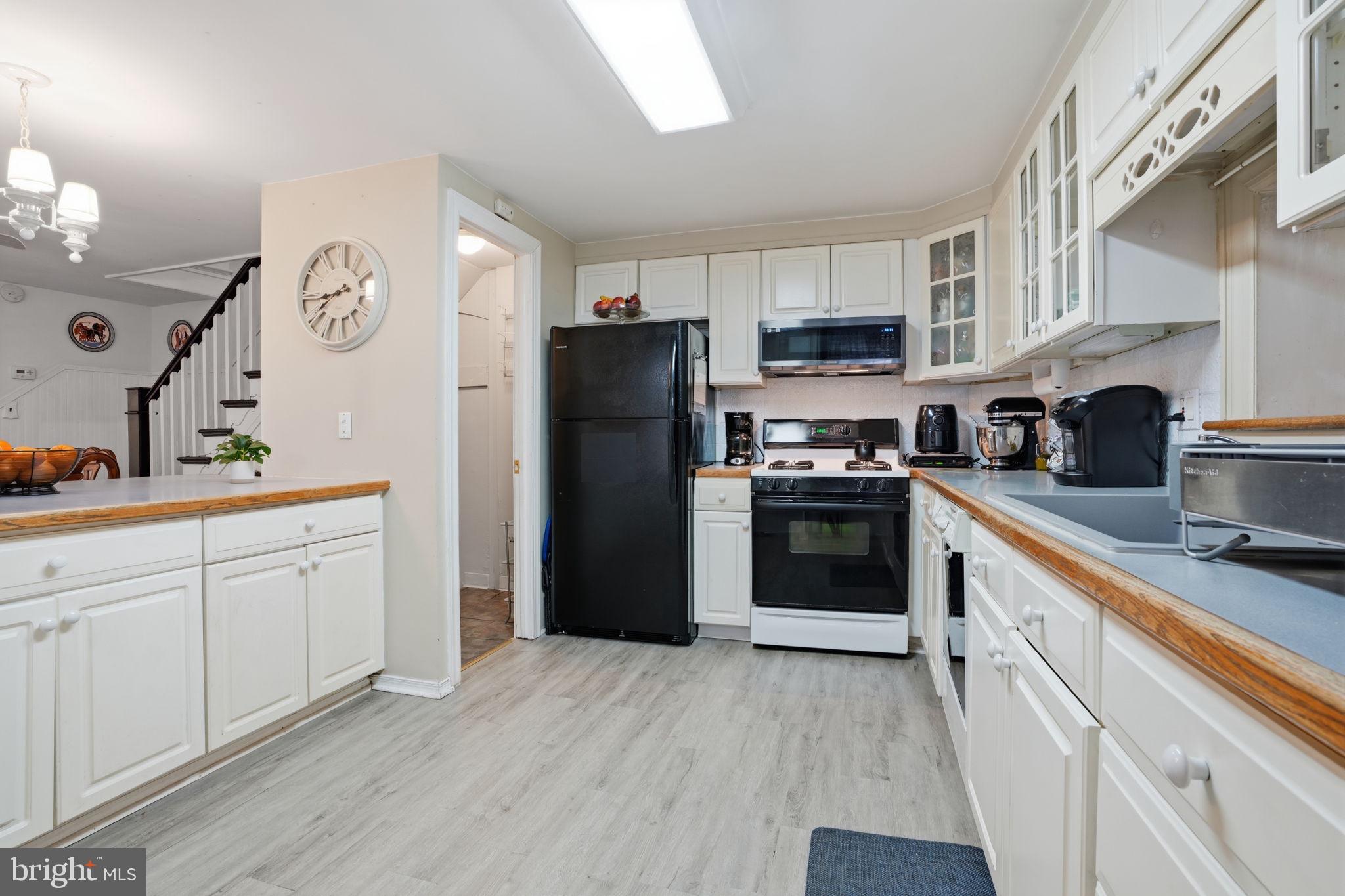 4135 Rhawn Street Philadelphia, PA 19136 - Photo 7 of 33 Gallery Image 7