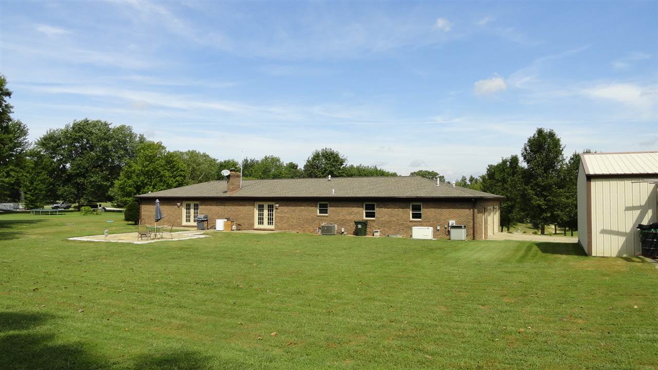 1777 Country Road Boonville, IN 47601 - Photo 10 of 36