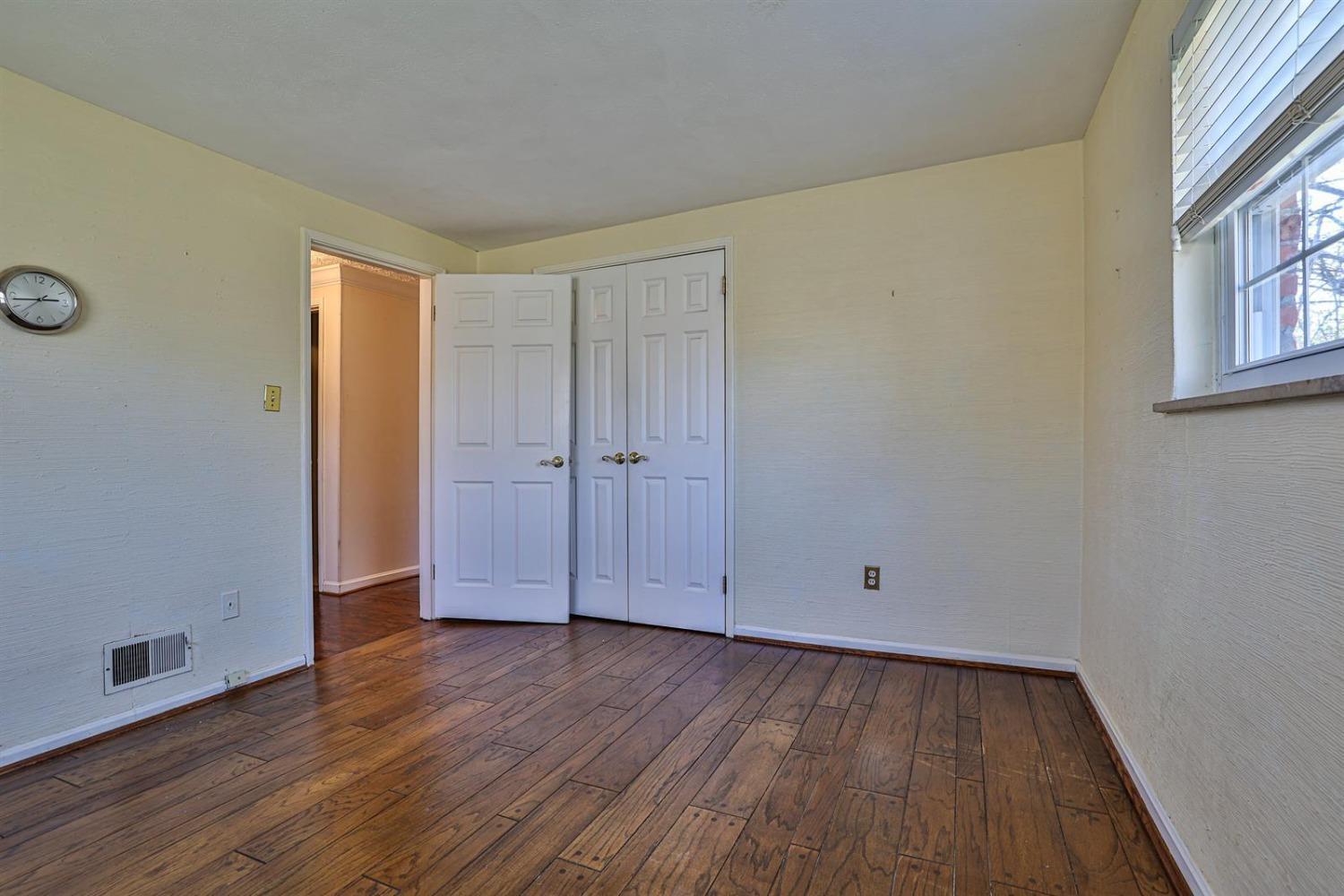 350 Compton Road Cincinnati, OH 45215 - Photo 37 of 43
