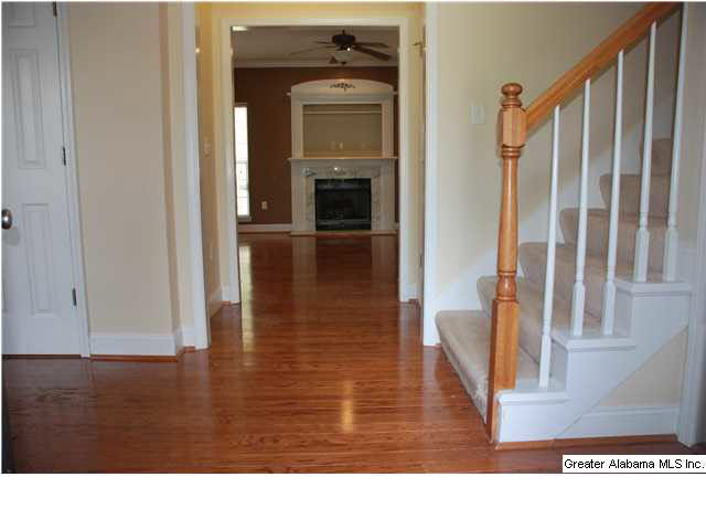 656 Wynlake Cove Alabaster, AL 35007 - Photo 2 of 28