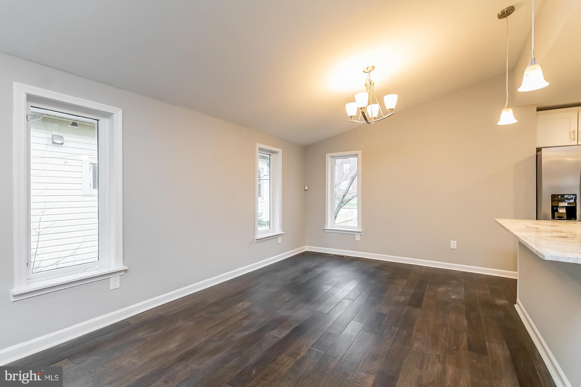 7306 Old Harford Road Baltimore, MD 21234 - Photo 14 of 35 Bright Dining Area