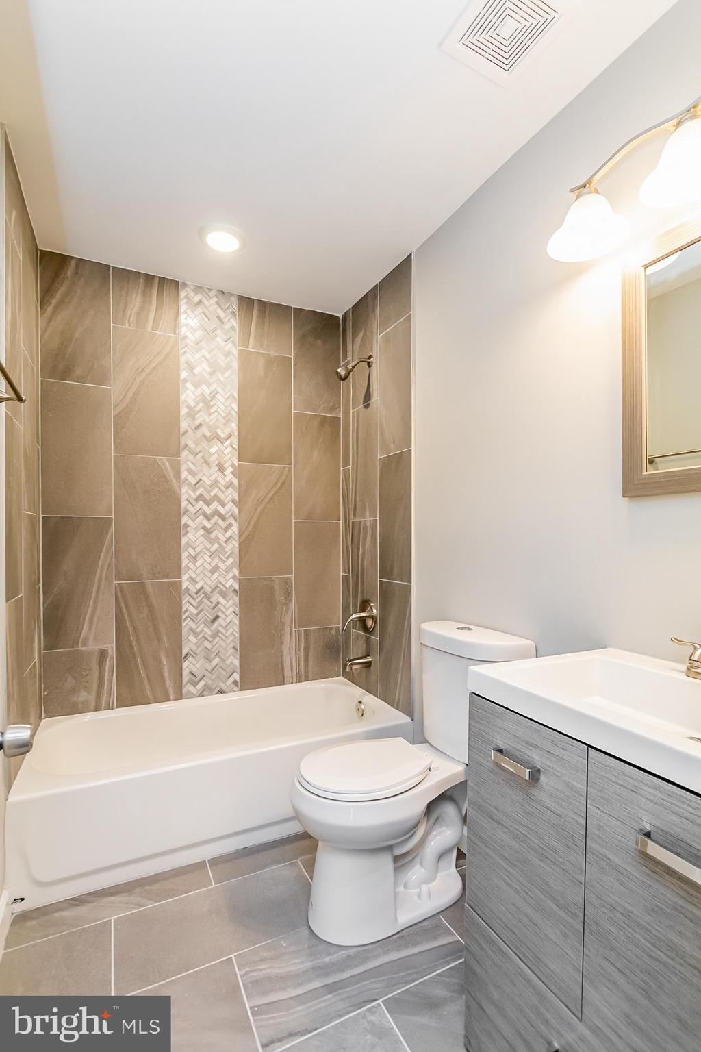 7306 Old Harford Road Baltimore, MD 21234 - Photo 8 of 35 Main Level Full Bath