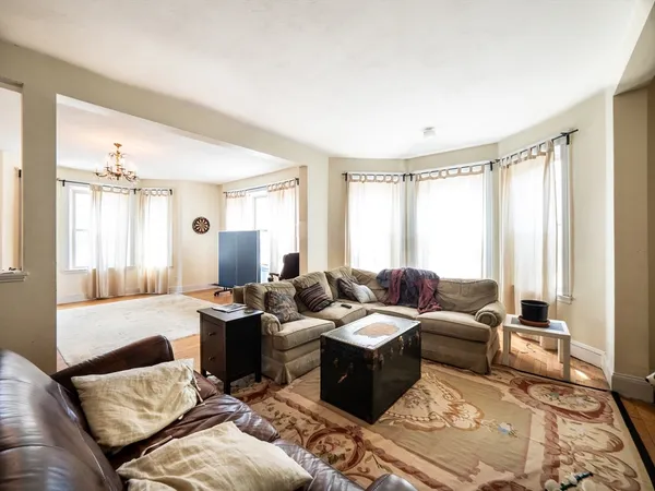 $4,500 | 481 Boylston Street, Unit 1, Brookline, MA 02445