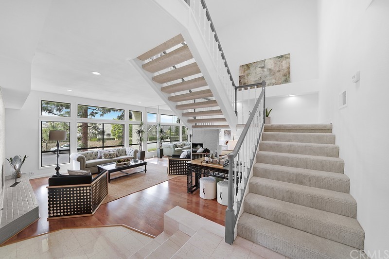 23 Coventry Newport Beach, CA 92660 - Photo 4 of 16 a living room with furniture