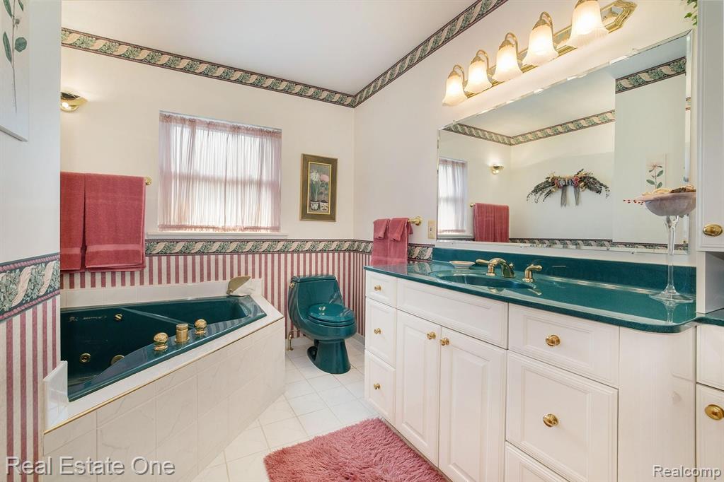 711 Ridgemont Avenue Dearborn, MI 48124 - Photo 26 of 47