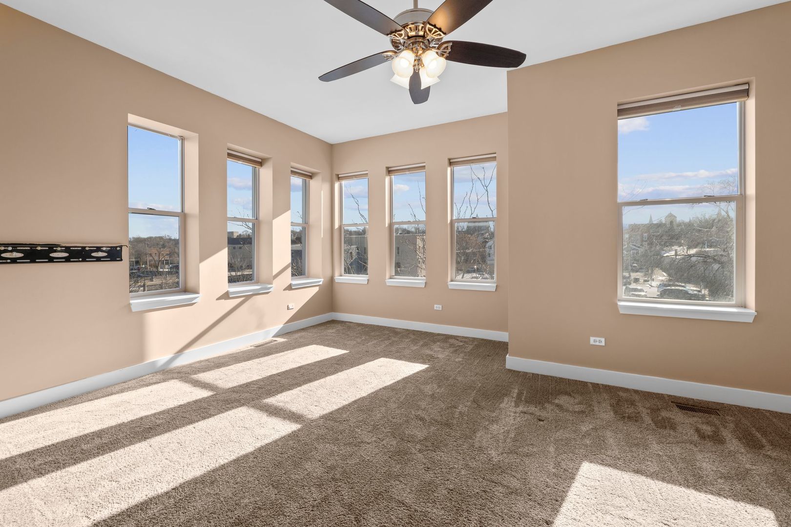 351 Front Street, Unit 2212 Lemont, IL 60439 - Photo 28 of 36 a view of an empty room with a window