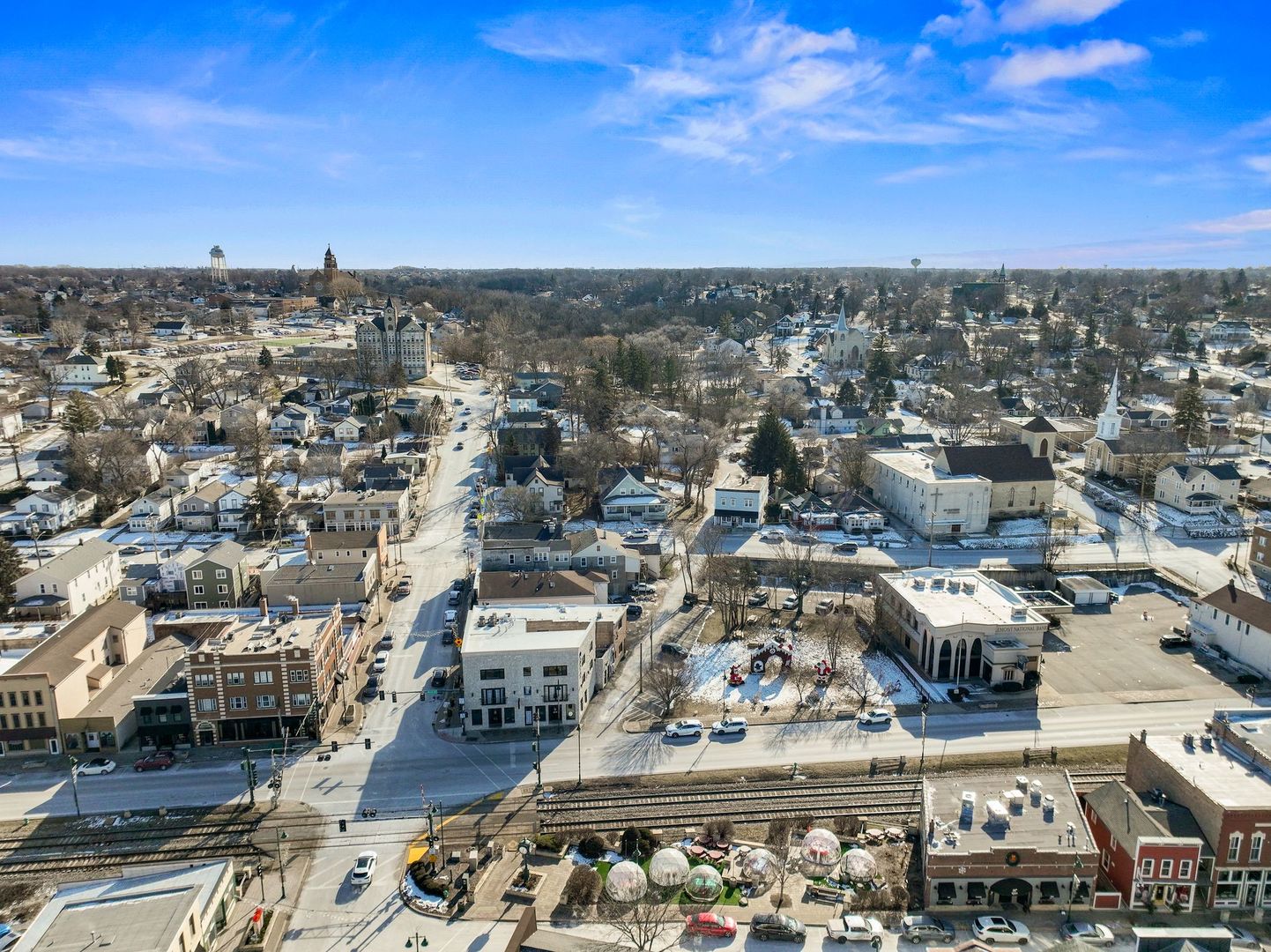 351 Front Street, Unit 2212 Lemont, IL 60439 - Photo 35 of 36 an aerial view of a city