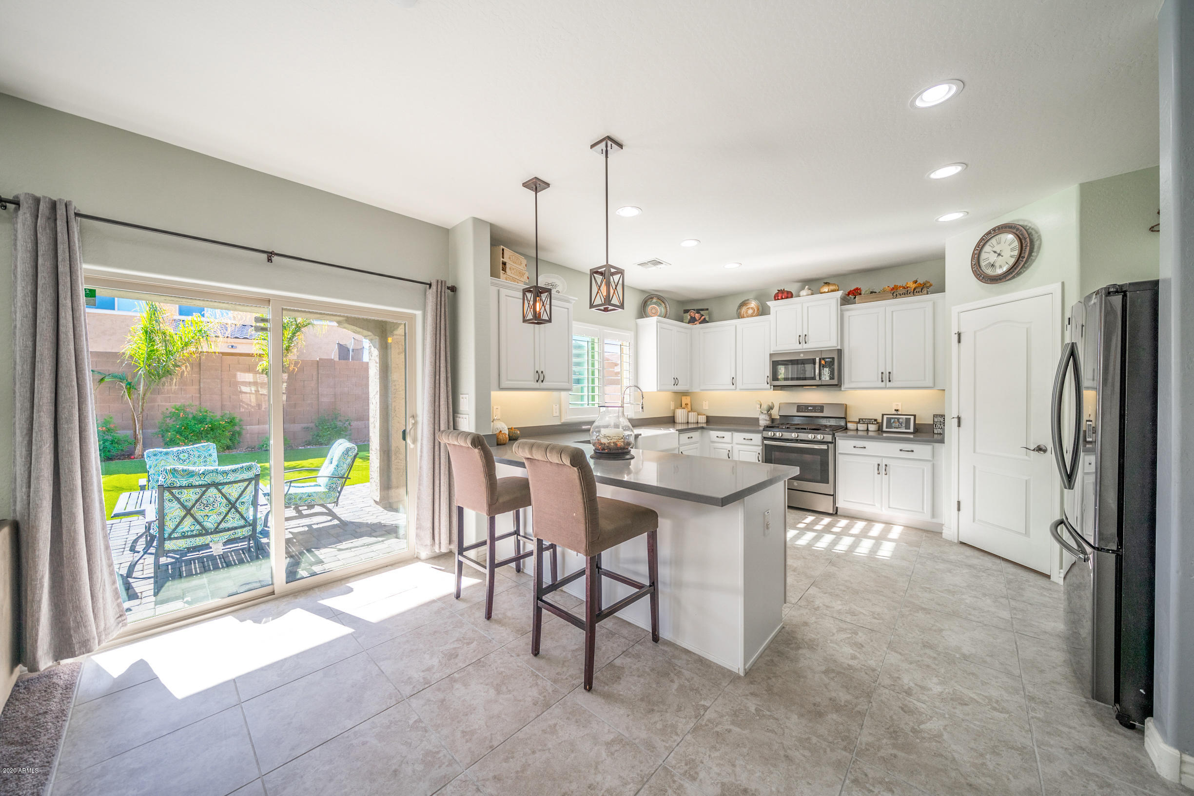 2419 East Gillcrest Road Gilbert, AZ 85298 - Photo 11 of 55 Gillcrest - 12Kitchen