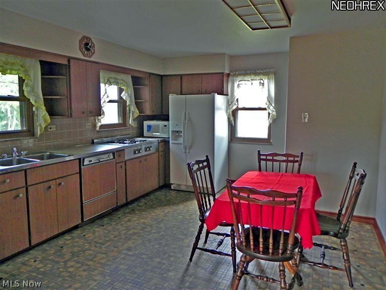 10000 West Pleasant Valley Road Cleveland, OH 44130 - Photo 8 of 22 Gallery Image 8