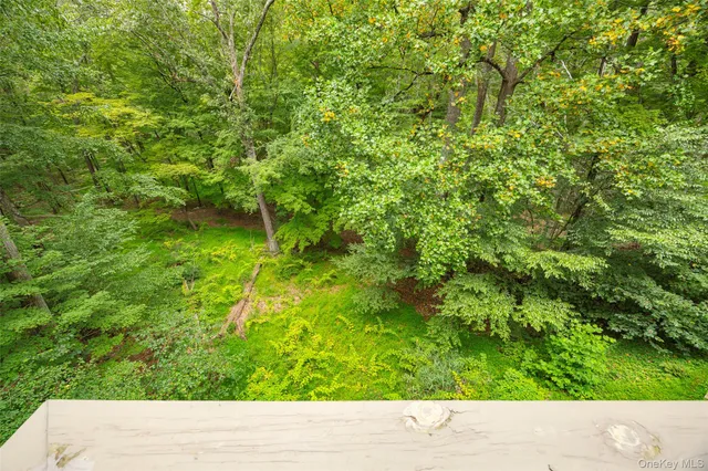 $1,150,000 | 51 Major Lockwood Lane, Pound Ridge, NY 10576