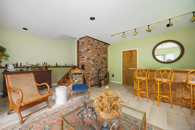 $1,150,000 | 51 Major Lockwood Lane, Pound Ridge, NY 10576