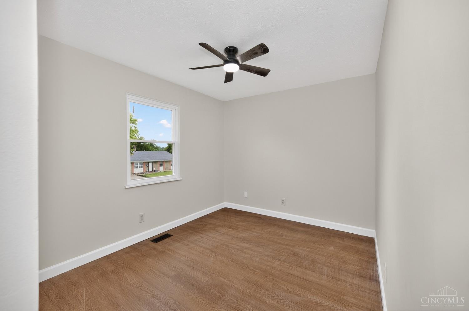 11424 Riga Court Forest Park, OH 45240 - Photo 17 of 49
