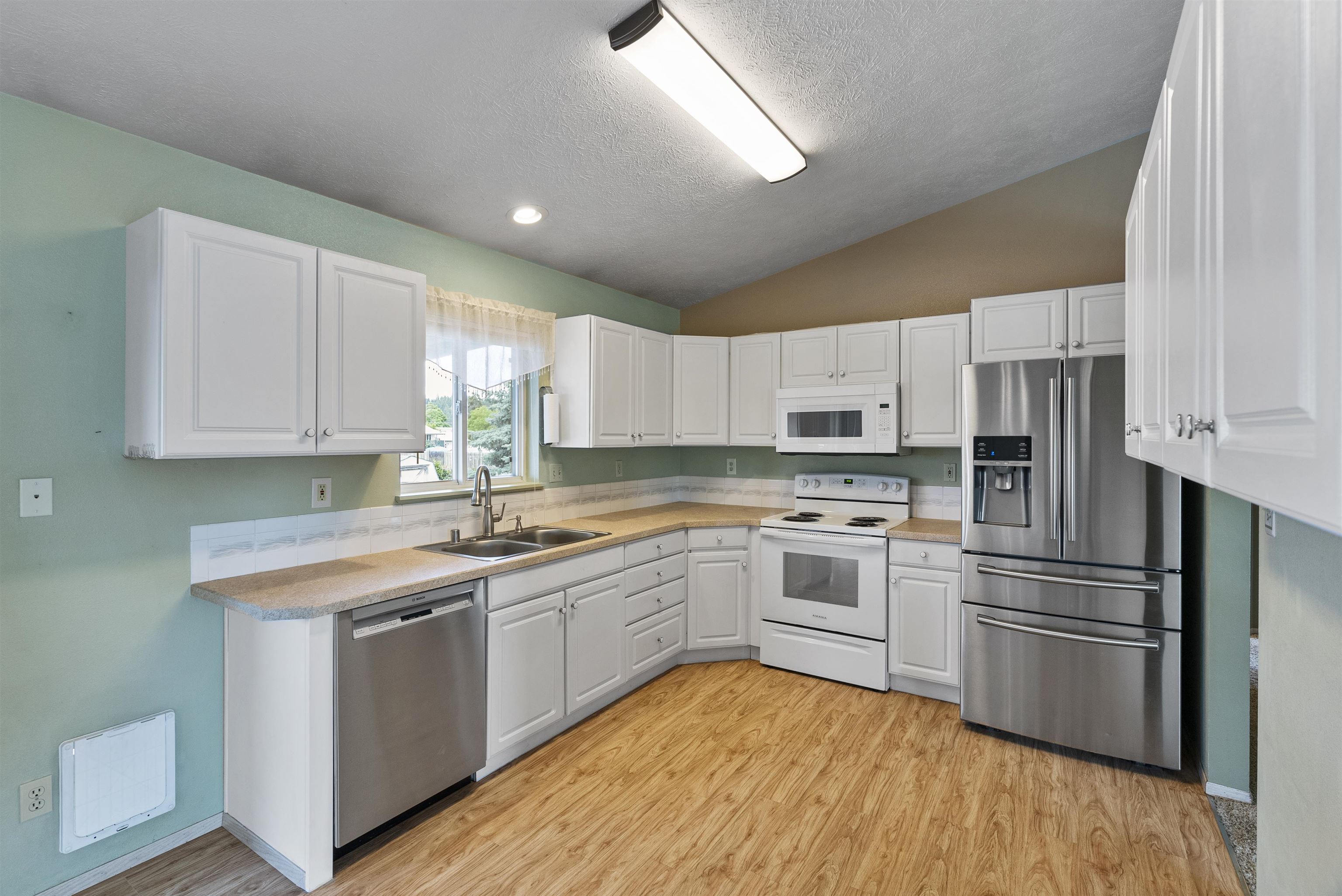 4911 North Bolivar Road Spokane Valley, WA 99216 - Photo 12 of 46