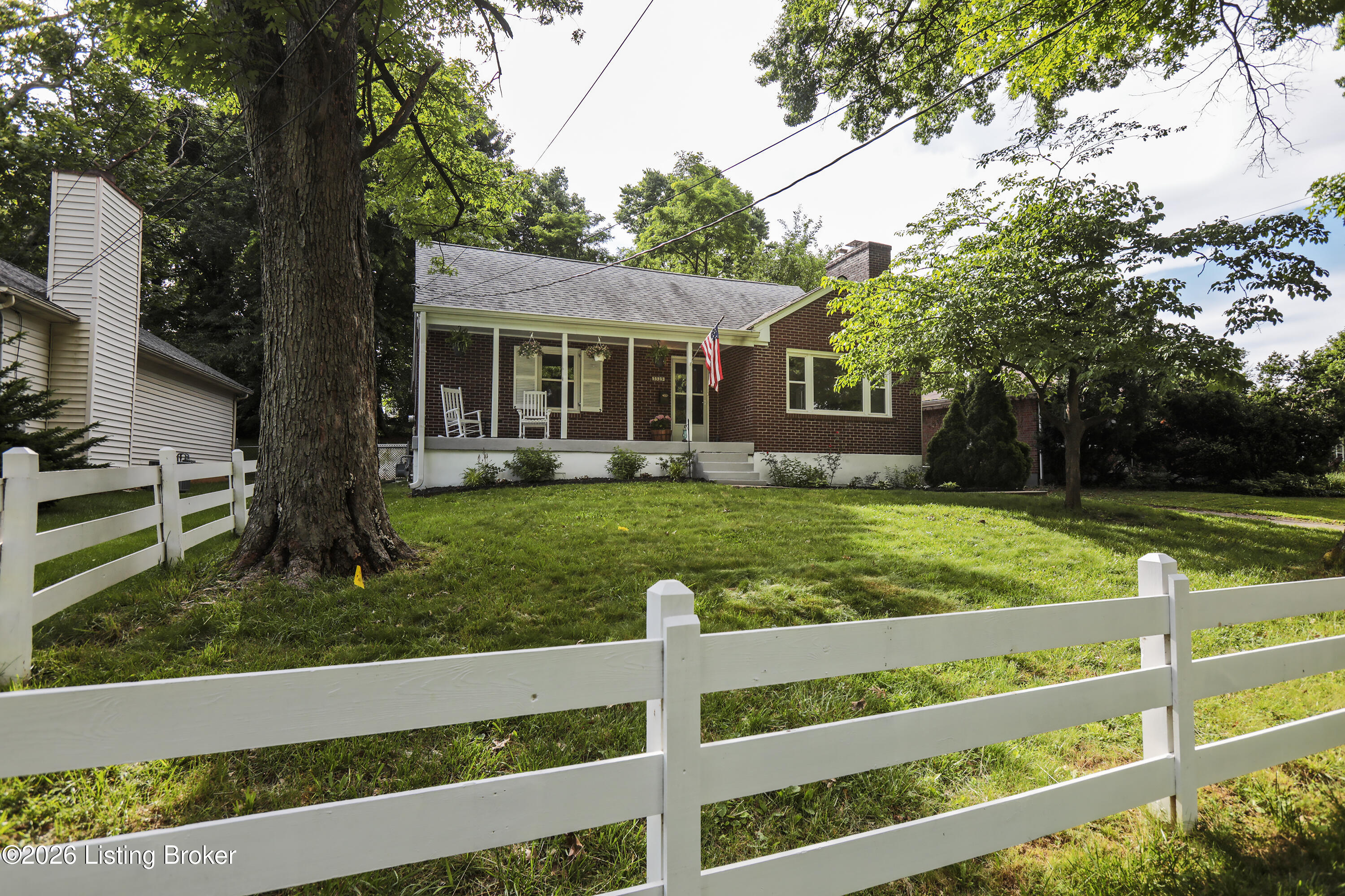 3323 Dell Road Louisville, KY 40299 - Photo 1 of 60 3323_Dell Road_01
