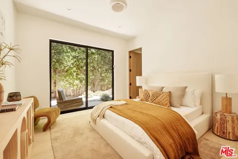 $4,495,000 | 636 North Laurel Avenue, Los Angeles, CA 90048