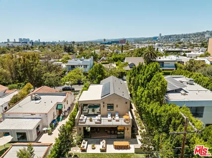 $4,495,000 | 636 North Laurel Avenue, Los Angeles, CA 90048