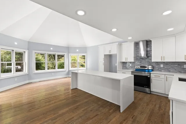 $6,000 | 24 Country Club Drive, Unit 24, Plymouth, MA 02360