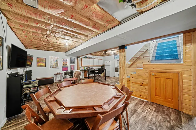 $299,900 | 50362 Eastside Drive, Dowagiac, MI 49047