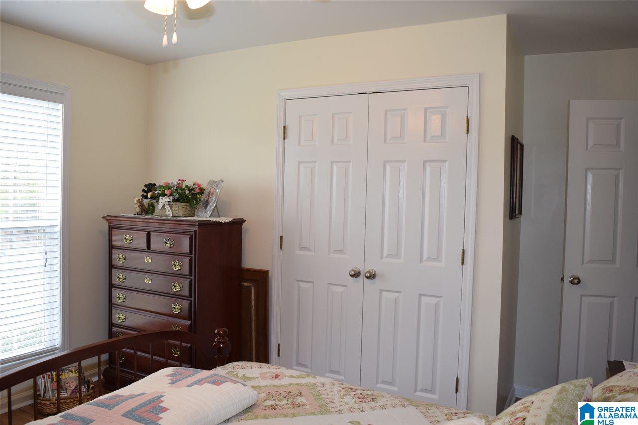 320 Abbey Road Warrior, AL 35180 - Photo 17 of 26
