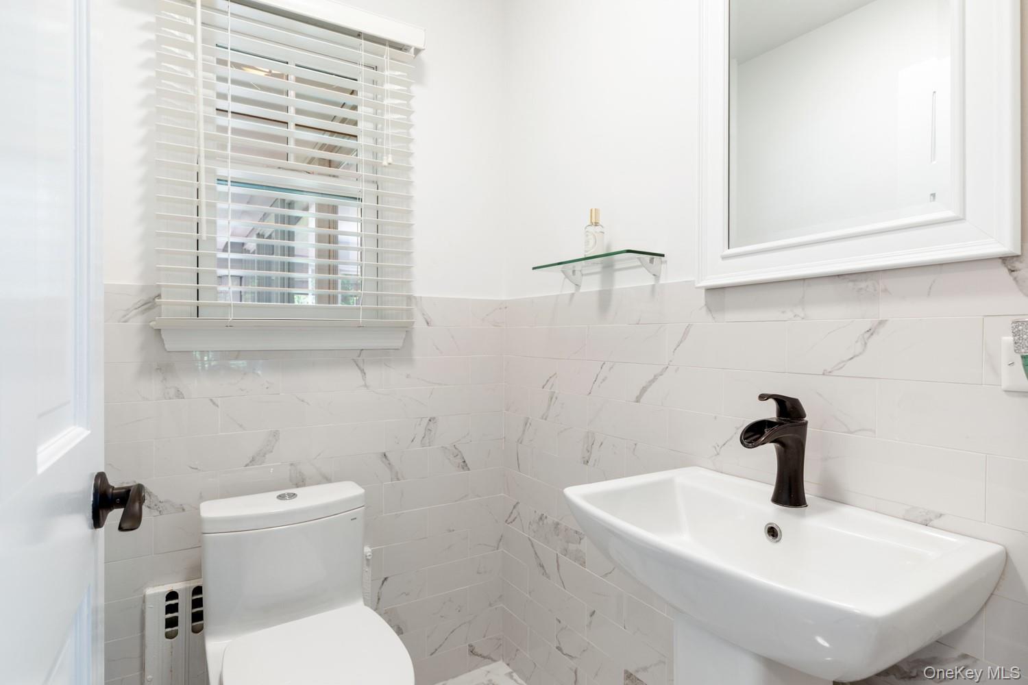 137 South Road Westhampton, NY 11977 - Photo 10 of 50 First Floor Half Bath