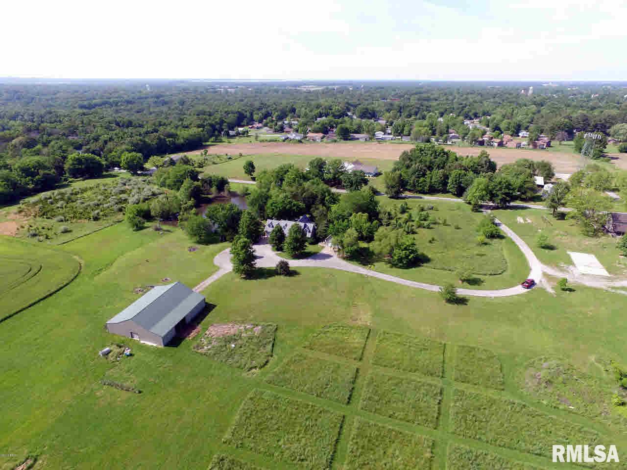 12352 South Park Road Benton, IL 62812 - Photo 3 of 57 Gallery Image 3