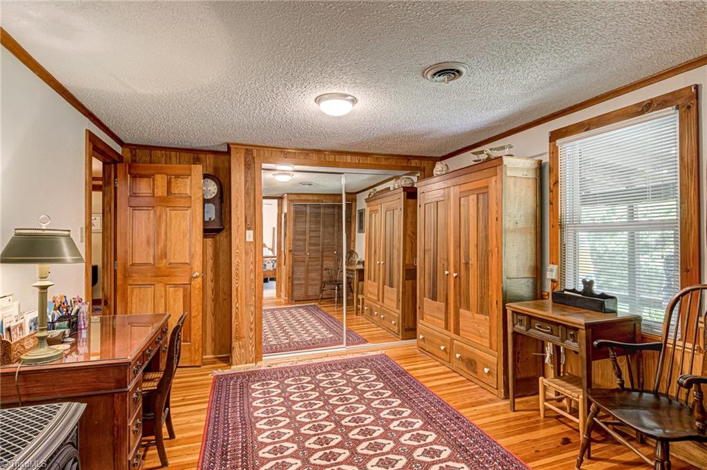 6255 Lake Front Road Greensboro, NC 27406 - Photo 17 of 47 Gallery Image 17