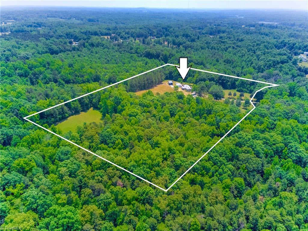 6255 Lake Front Road Greensboro, NC 27406 - Photo 36 of 47 Gallery Image 36