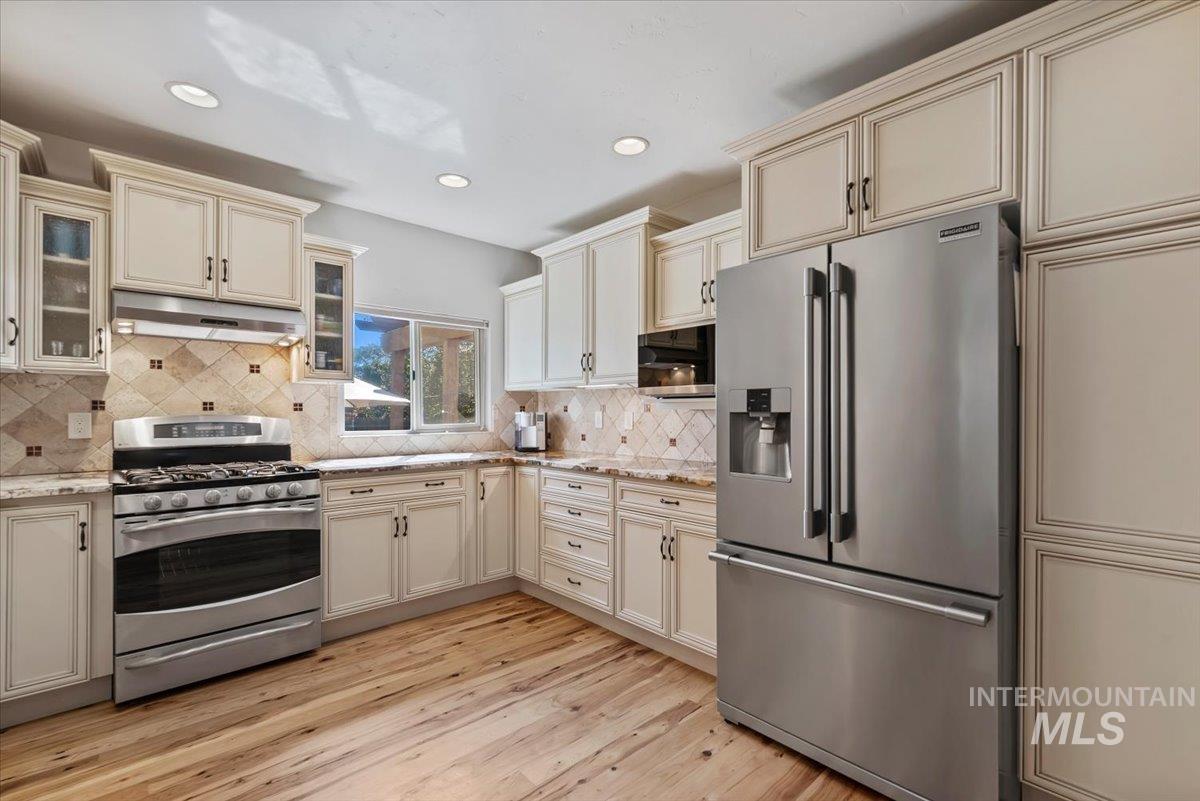 5410 West Beacon Light Road Eagle, ID 83616 - Photo 7 of 50