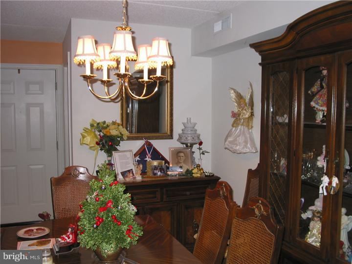 511 Brandon Road Jeffersonville, PA 19403 - Photo 2 of 13 Dining Room