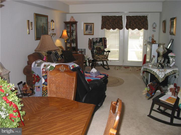 511 Brandon Road Jeffersonville, PA 19403 - Photo 4 of 13 Living Room