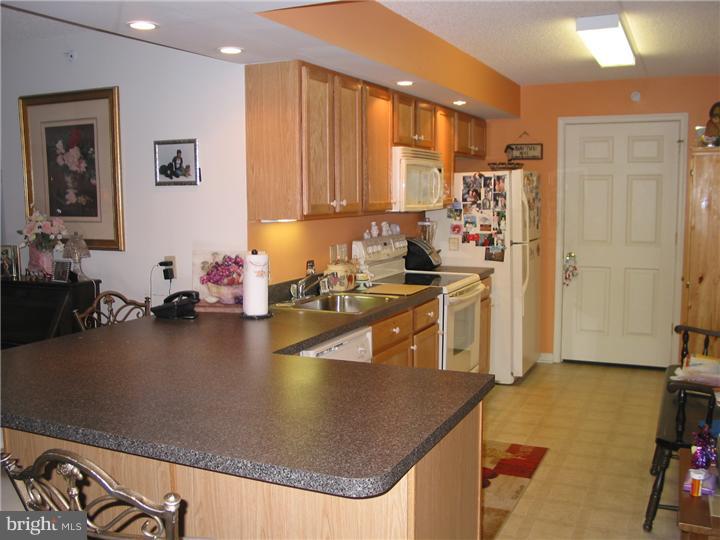 511 Brandon Road Jeffersonville, PA 19403 - Photo 7 of 13 Kitchen