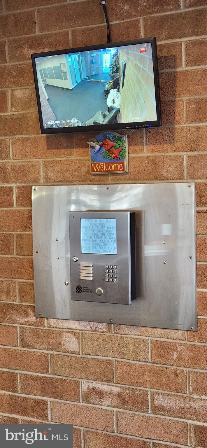 1375 Pershing Boulevard, Unit 601 Reading, PA 19607 - Photo 12 of 20 Entranceway security