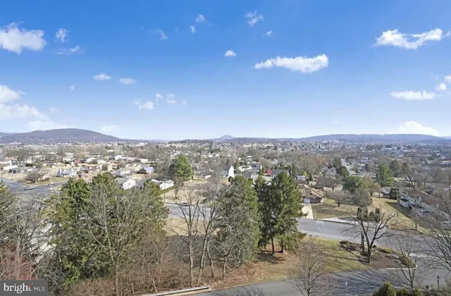 $2,300 | 1375 Pershing Boulevard, Unit 601, Reading, PA 19607