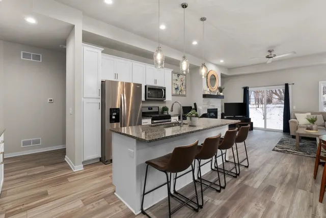 $425,000 | 6850 Rembrandt Road, DeForest, WI 53532