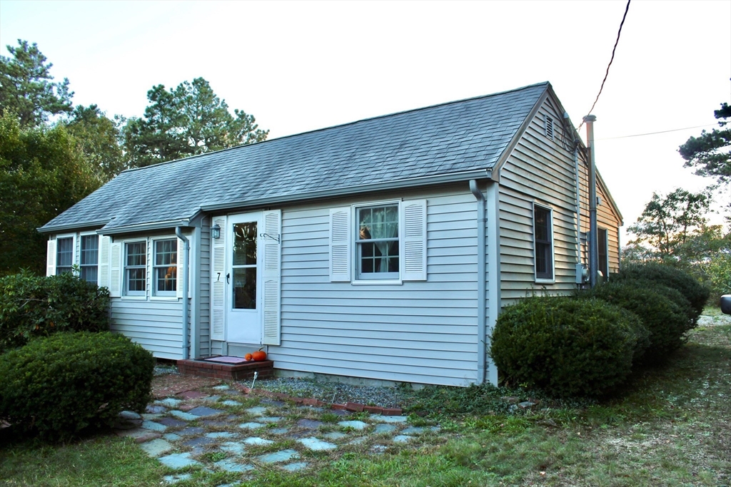 7 Wallwind Drive, Plymouth, MA 02360 Compass